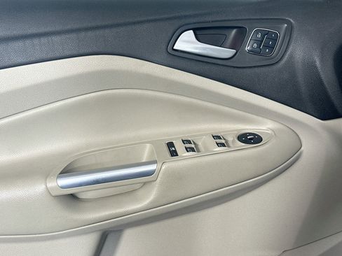 Used 2015 Ford Escape Titanium FWD image 15