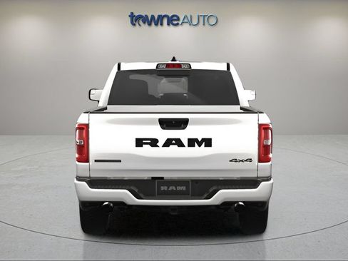 Used 2025 RAM 1500 Big Horn AWD/4WD image 7