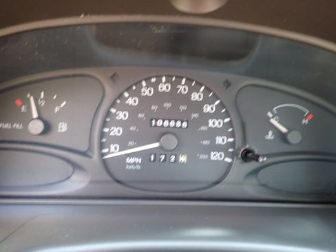 Used 1997 Ford Escort LX image 36