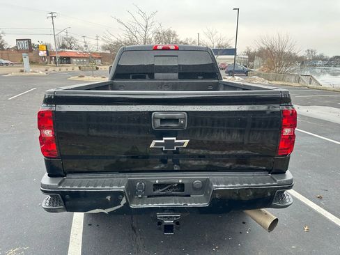 Used 2016 Chevrolet Silverado 2500 LT w/ Midnight Edition image 6