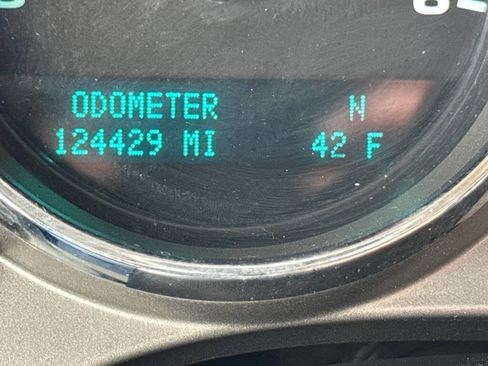 Used 2010 Chevrolet Silverado 1500 LT w/ Power Pack Plus image 17