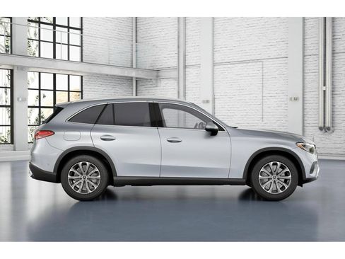 Certified 2025 Mercedes-Benz GLC 300 4MATIC image 2