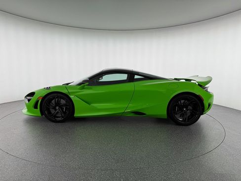 New 2026 McLaren 750S image 2