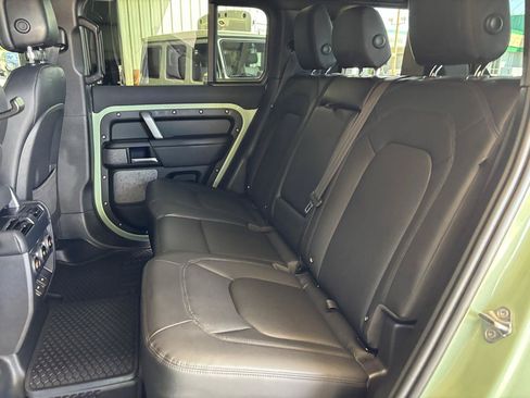 Used 2023 Land Rover Defender 110 75th Limited Edition AWD/4WD image 31