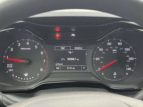 Used 2025 Chevrolet Trax LS FWD image 35