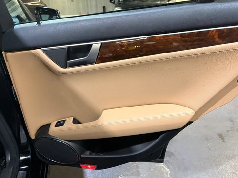 Used 2012 Mercedes-Benz C 300 4MATIC Sedan image 18