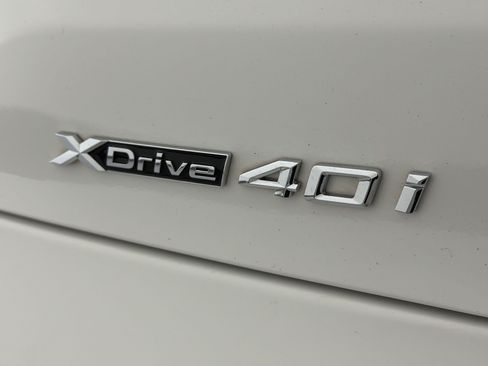 Used 2022 BMW X5 xDrive40i w/ Premium Package AWD/4WD image 35