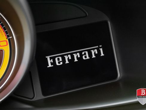 Used 2018 Ferrari GTC4Lusso T image 33