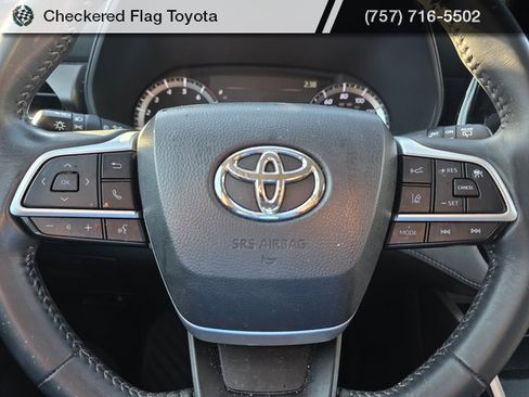 Used 2023 Toyota Highlander LE image 13