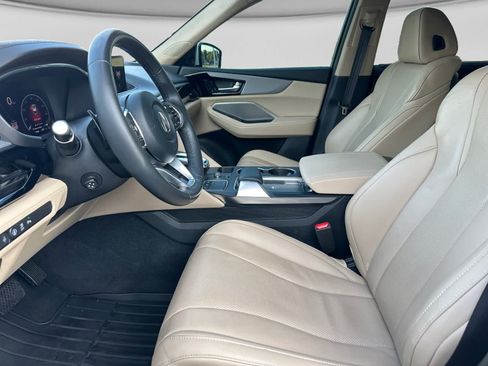 Used 2024 Acura MDX SH-AWD w/ Technology Package image 10
