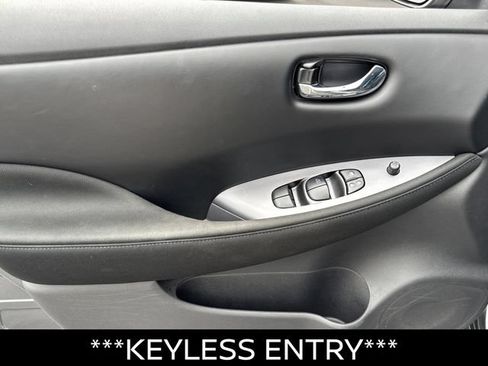 Certified 2025 Nissan Leaf S FWD image 10