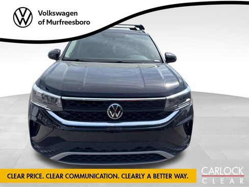 Used 2022 Volkswagen Taos SE image 3