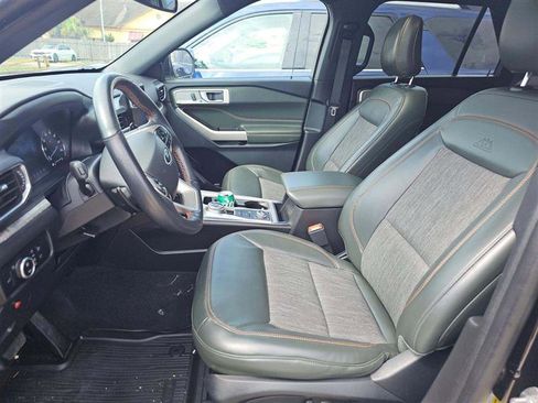 Used 2023 Ford Explorer Timberline w/ Timberline Technology Package AWD/4WD image 9