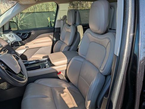 Used 2023 Lincoln Aviator Reserve w/ Equipment Group 201A image 32