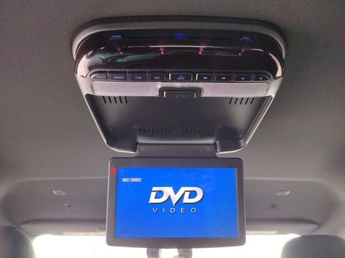 Used 2018 Chrysler Pacifica Touring Plus w/ S Appearance Package image 46