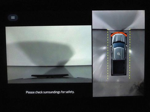 Used 2023 Ford F150 Lightning XLT image 32