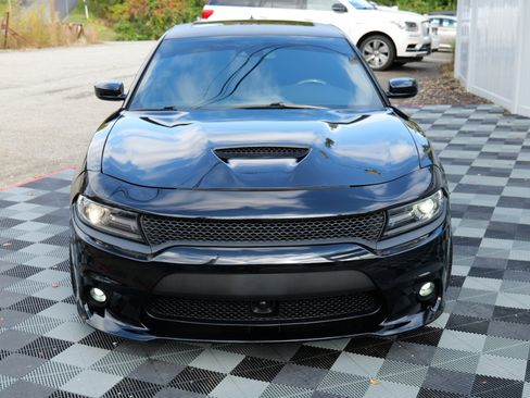 Used 2018 Dodge Charger R/T image 11