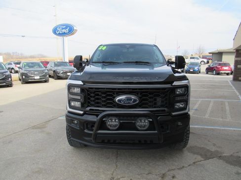 Used 2024 Ford F250 XLT w/ XLT Premium Package image 2