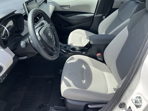 Certified 2021 Toyota Corolla LE image 19