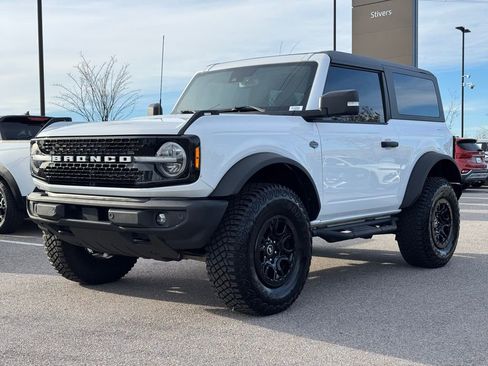 Used 2022 Ford Bronco Wildtrak image 8