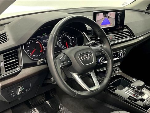 Used 2022 Audi Q5 2.0T Premium w/ Convenience Package image 16