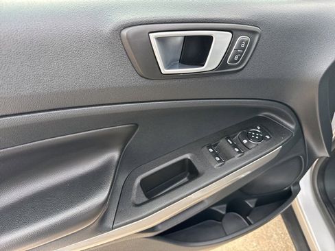 Used 2021 Ford EcoSport Titanium image 28