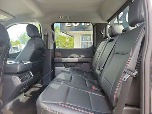 Used 2022 Ford F150 Lariat image 14