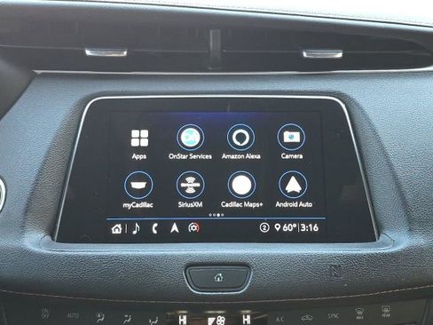 Used 2020 Cadillac XT4 Premium Luxury image 32