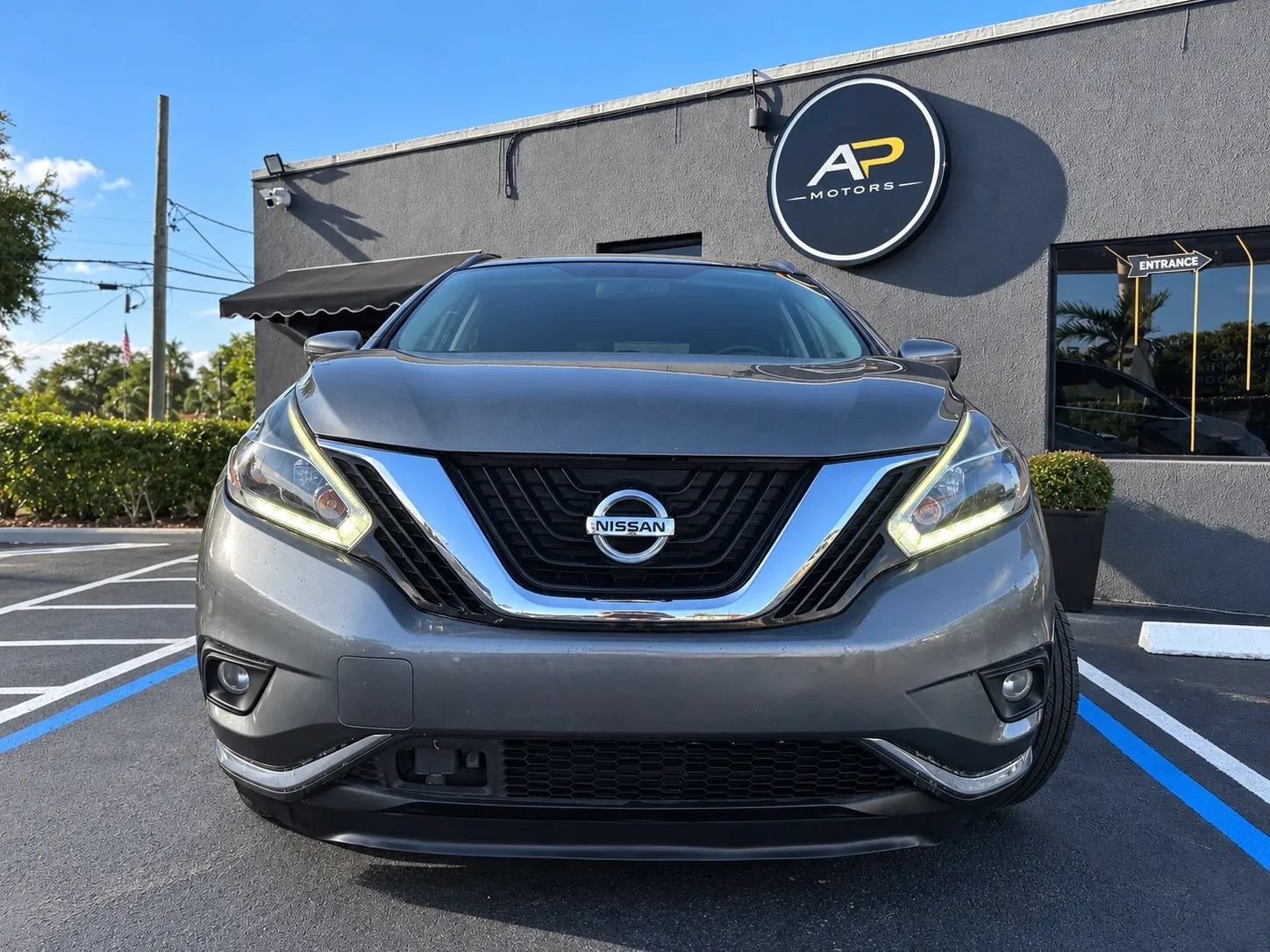 Used 2018 Nissan Murano SV FWD image 3