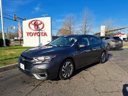 Used 2025 Subaru Legacy Limited image 2