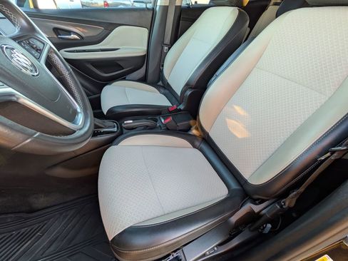 Used 2021 Buick Encore Preferred w/ Safety Package image 13