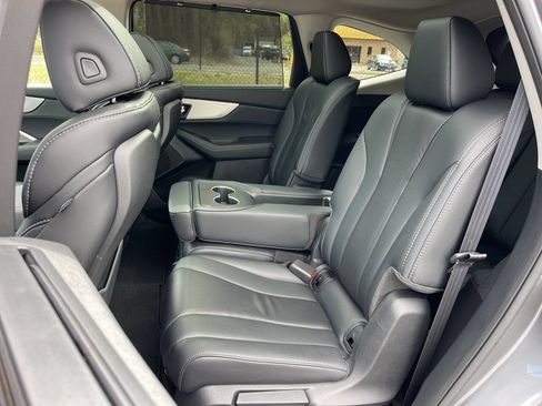 Used 2023 Acura MDX w/ Technology Package AWD/4WD image 25