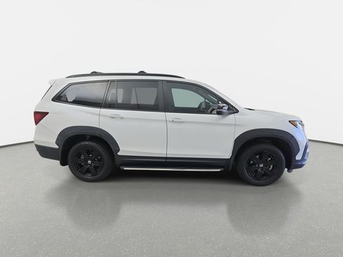 Used 2022 Honda Pilot TrailSport image 2
