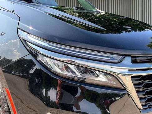 Used 2022 Chevrolet Equinox RS w/ Infotainment Package FWD image 31