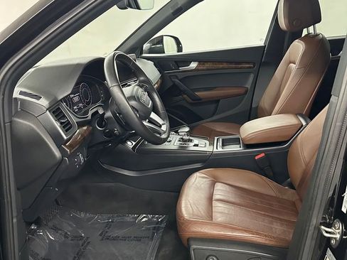 Used 2018 Audi Q5 2.0T Premium Plus w/ Premium Plus Package image 11