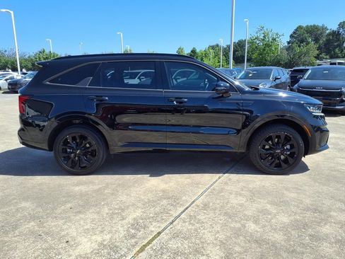 Certified 2023 Kia Sorento SX AWD/4WD image 6