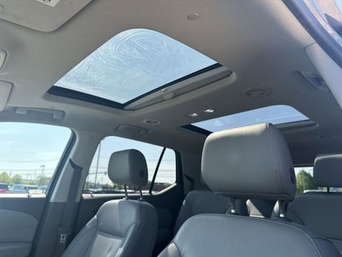 Used 2019 Chevrolet Traverse LT w/ LT Premium Package AWD/4WD image 21
