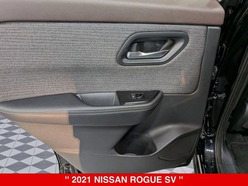 Used 2021 Nissan Rogue SV AWD/4WD image 27
