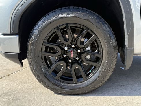 Used 2024 GMC Sierra 1500 Elevation w/ X31 Off-Road Package AWD/4WD image 12