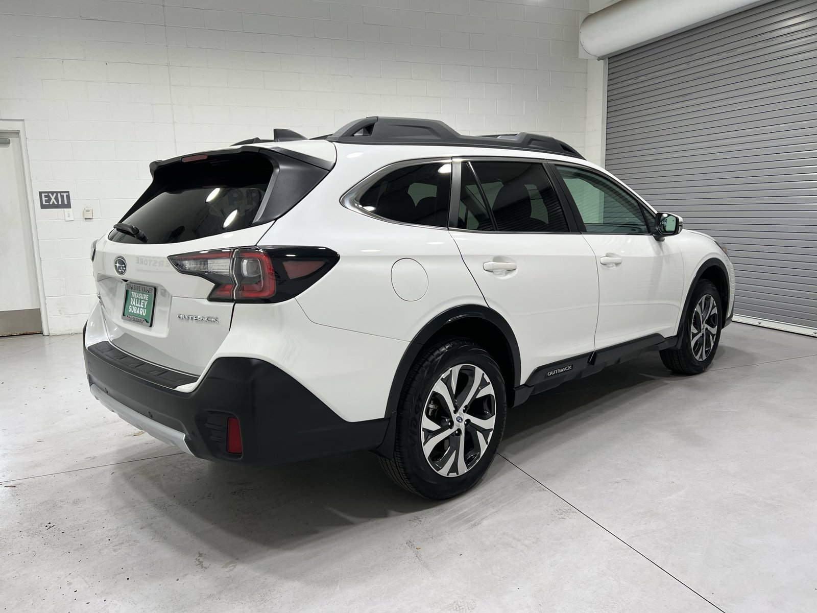 Used 2022 Subaru Outback Limited AWD/4WD image 8