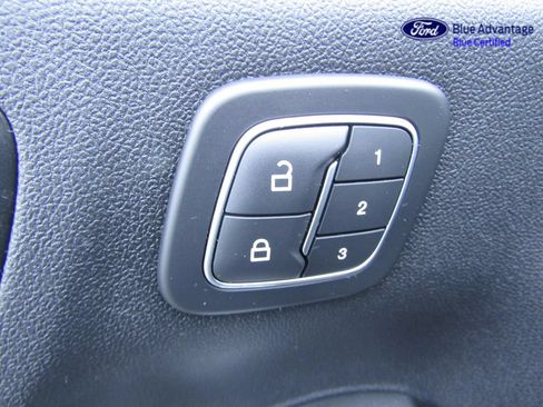 Certified 2023 Ford Escape ST-Line Elite AWD/4WD image 19