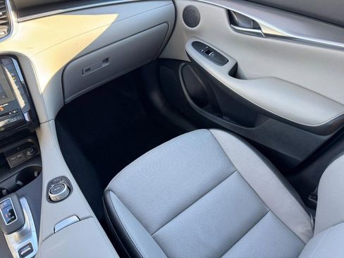 Used 2025 INFINITI QX50 Luxe image 15