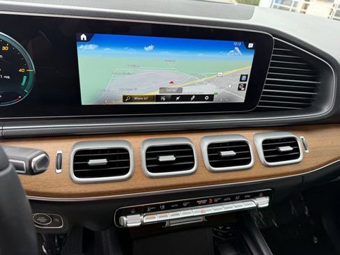 Used 2021 Mercedes-Benz GLE 350 4MATIC image 23