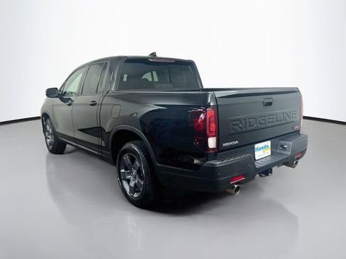 Used 2025 Honda Ridgeline TrailSport image 7