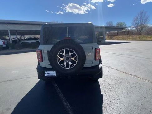 Used 2024 Ford Bronco Badlands image 6