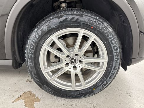 Used 2023 Mercedes-Benz GLC 300 image 12