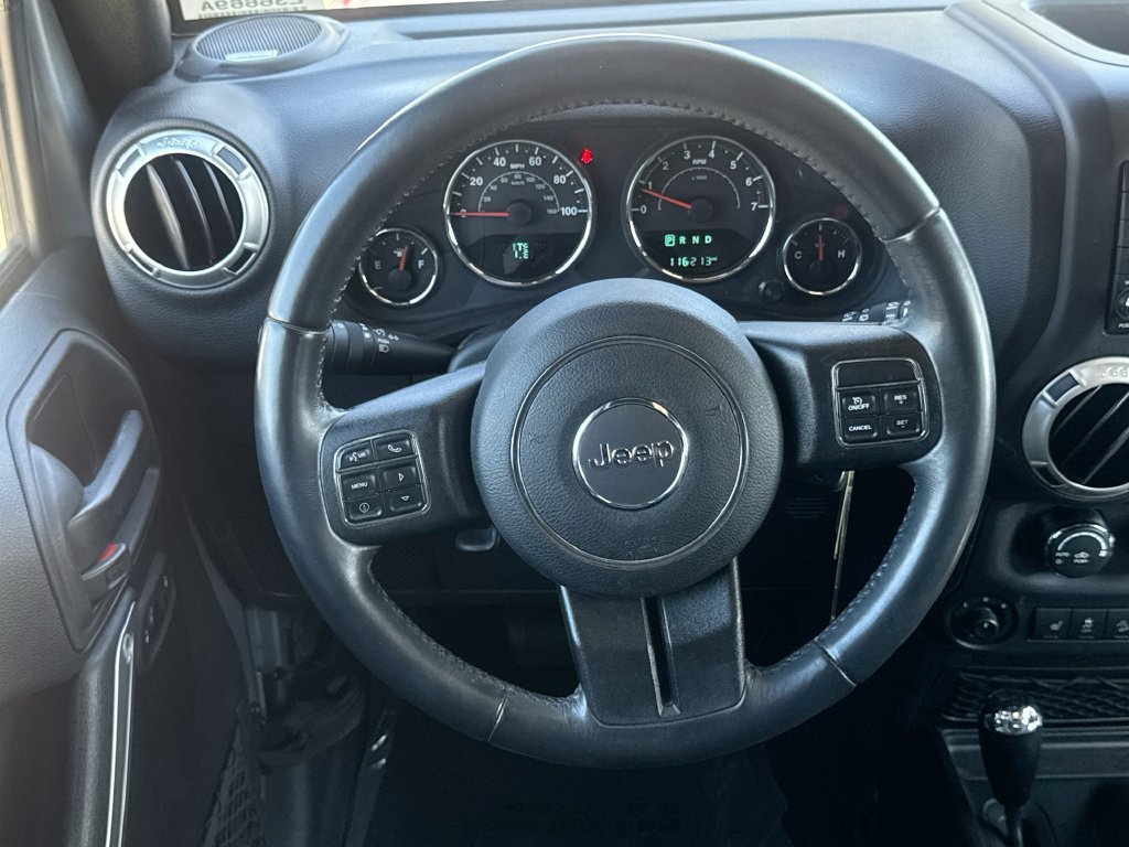 Used 2017 Jeep Wrangler Unlimited Sahara w/ Connectivity Group AWD/4WD image 23