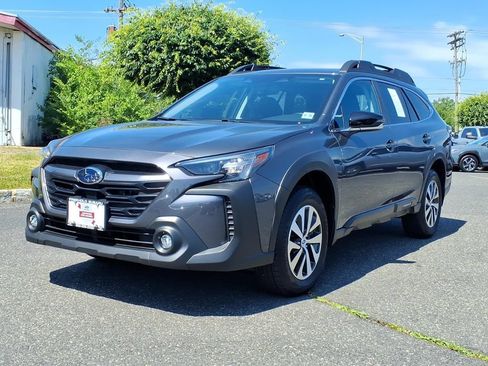 Certified 2025 Subaru Outback Premium AWD/4WD image 3