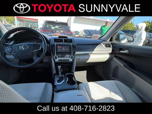 Used 2012 Toyota Camry LE FWD image 4