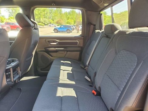 New 2026 RAM 1500 4x4 Crew Cab image 28